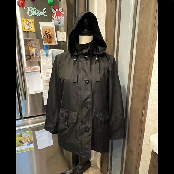 Land’s End Lightweight Rain Jacket - Picture 2 of 5